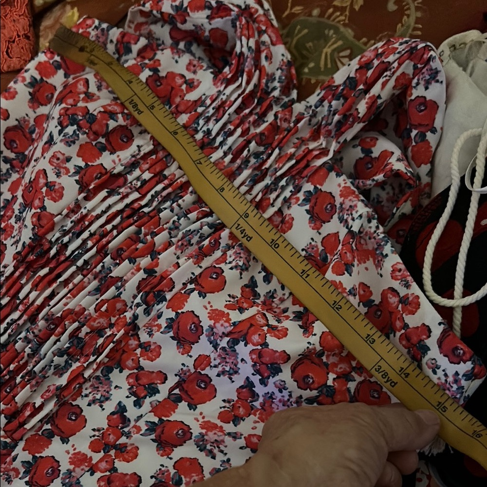 Red and White Halter Midi Sundress for Cocktail Events - Picture 7 of 12